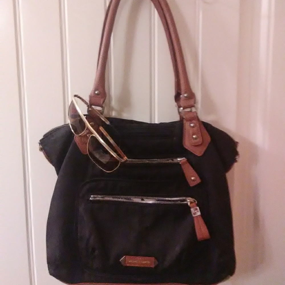 SALE 3/$12 ANYTHING.  Franco Sarto Purse